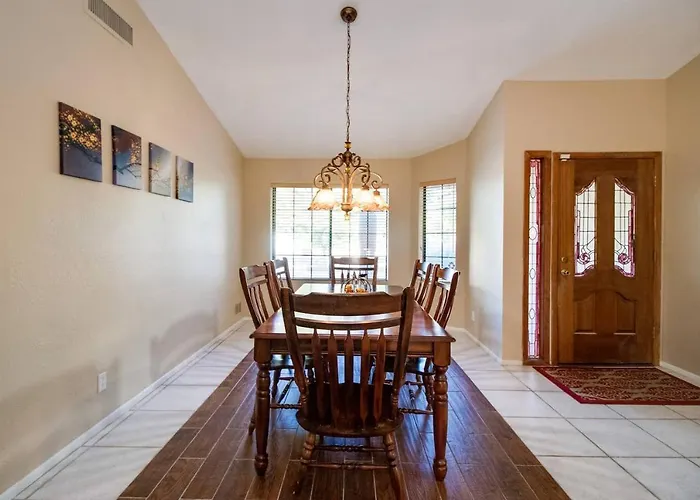 North Phoenix 4 Bedroom With Guest House Pool Phoenix