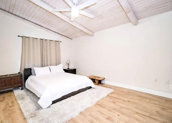 North Phoenix 4 Bedroom With Guest House Pool Phoenix