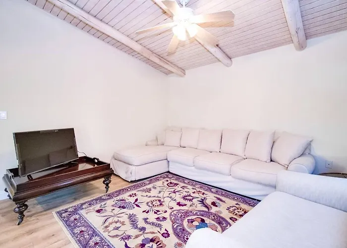 North Phoenix 4 Bedroom With Guest House Pool Holiday home
