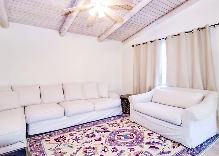 North Phoenix 4 Bedroom With Guest House Pool Holiday home *